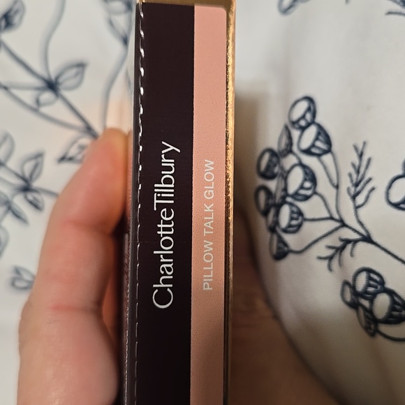 Charlotte Tilbury Glow Glide Face Architect Highlighter "Pillow Talk Glow" - Picture 7 of 8